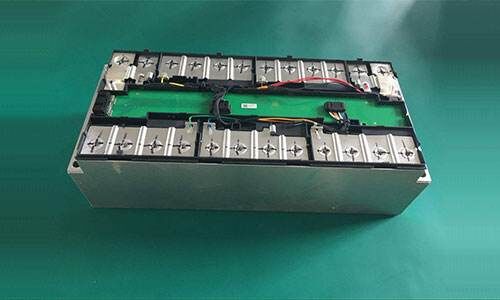 <b>磷酸铁污污视频在线免费观看池厂家详解污污视频在线免费观看池组热管理系统的功能</b>